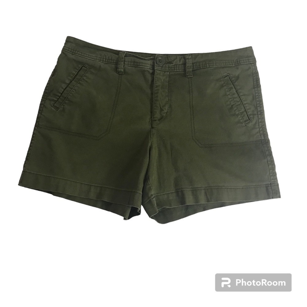 St Johns Bay Jeans Shorts Women’s Size 12 Color Green Mid Rise Pre Owned pockets